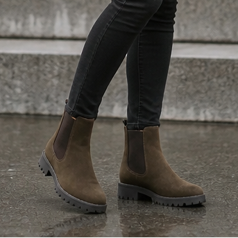 Everstride | Brown Chelsea Ankle Boots